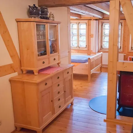 - Direkt Am Kleinsten Haus Von *